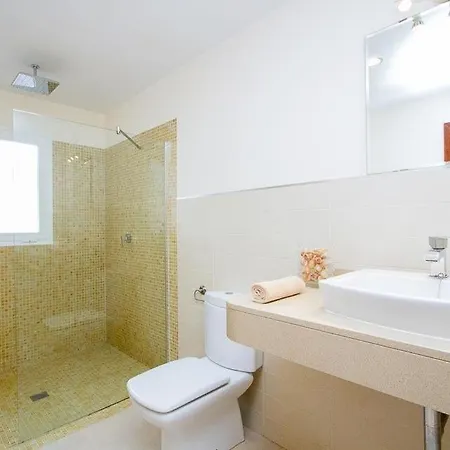 Puerto Del Carmen Sleeps 6 Pool Air Con Wifi Willa