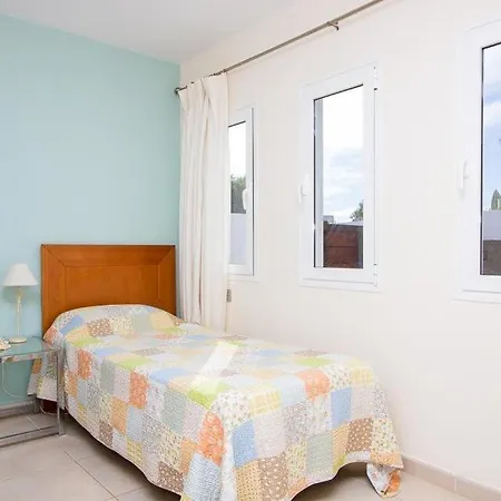 Willa Puerto Del Carmen Sleeps 6 Pool Air Con Wifi *